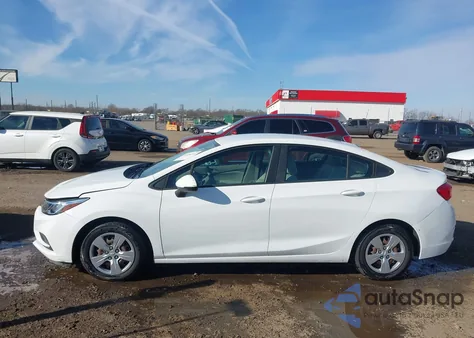 2017 Chevrolet Cruze Ls Auto z USA, uszkodzony, nr VIN 1G1BC5SM1H7257628